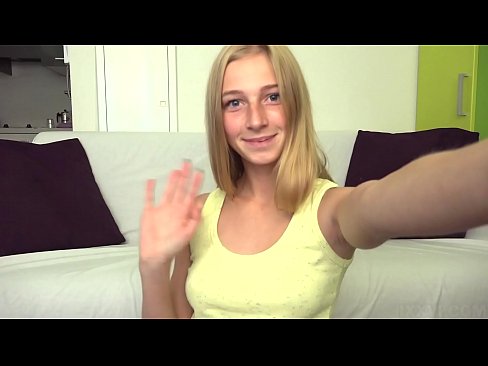 ❤️ Kiam mi enuas, mi pigre masturbas mian rozkoloran kuzon ❤ Rusia porno ĉe eo.ixiporn.ru ❌